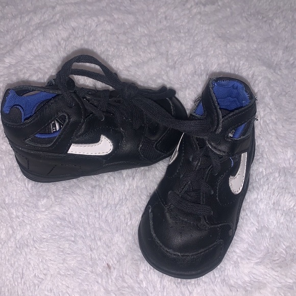 Nike flight sneakers - Picture 2 of 6
